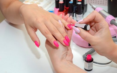 Waikiki propone incredibili trattamenti unghie gel a Busto Arsizio