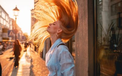 Capelli sani in città: combattere l’inquinamento con la giusta routine